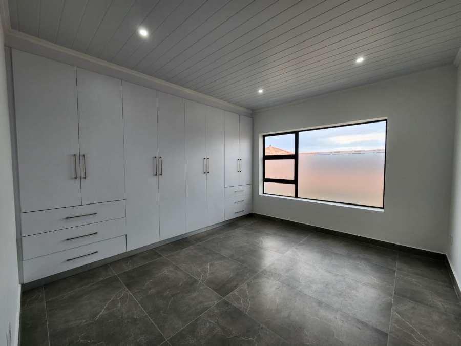 3 Bedroom Property for Sale in Seemeeu Park Western Cape